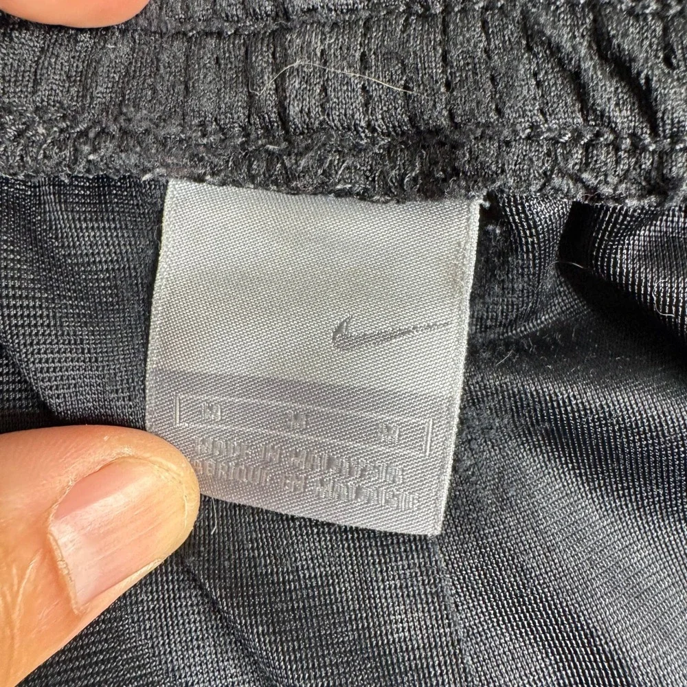 Nike Athletic Shorts Mens Size M Black Mesh Basketball Gym Breathable Pockets